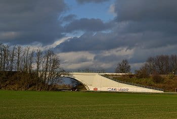 Mraky nad viaduktem