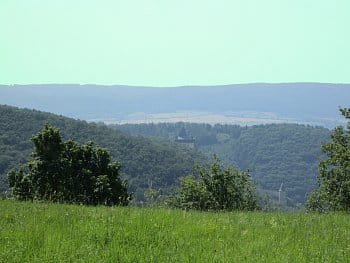 Karlštejn z druhé strany