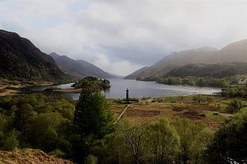 Pochmurný Glenfinnan