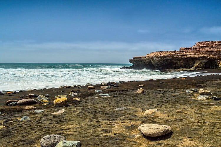 Ajuy - pláž s černým pískem, Fuerteventura