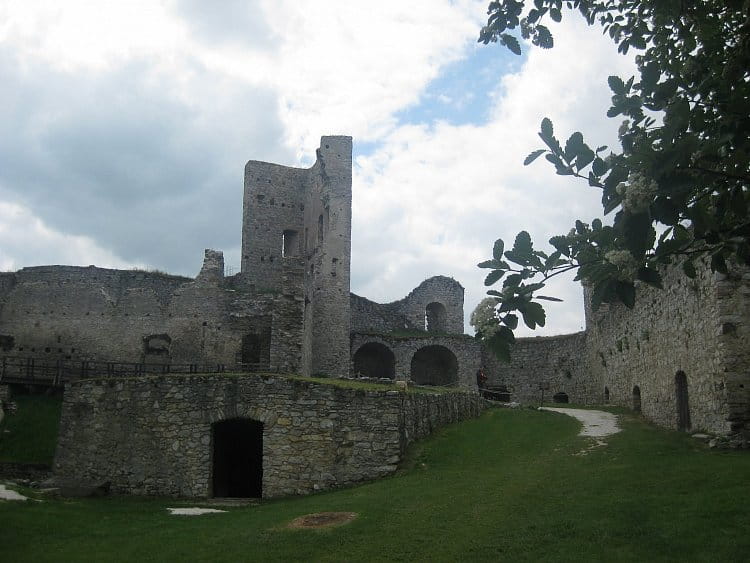 hrad Rábí