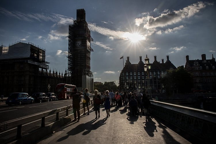 Big Ben v lišejníku(v lešení)