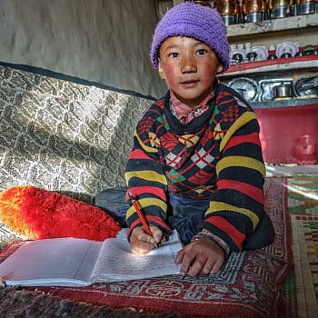 Školák ve vesnicei Khargyak
