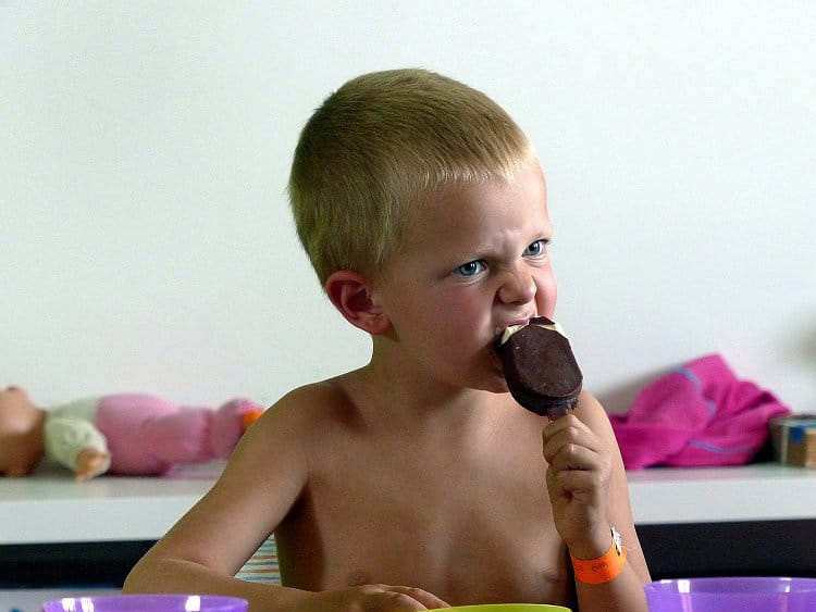 Zdolám tě i když mi chybí zoubky...