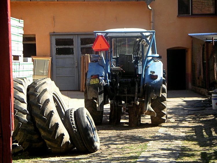 traktor značky ZETOR