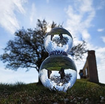 Památky a Lensball