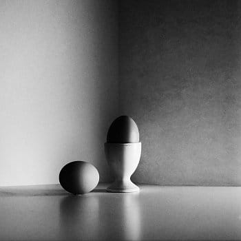 Na trůnu - neposedné vejce