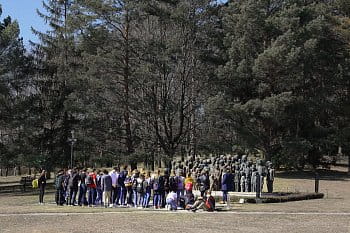 Minulost a přítomnost - Lidice