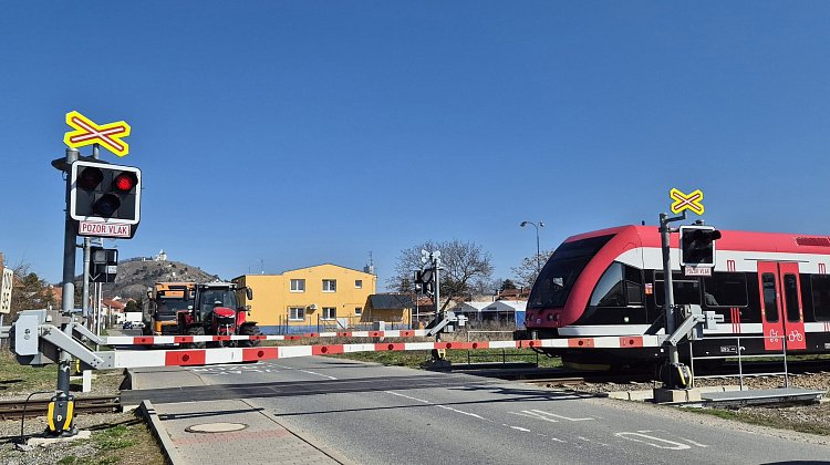 Pozor červená