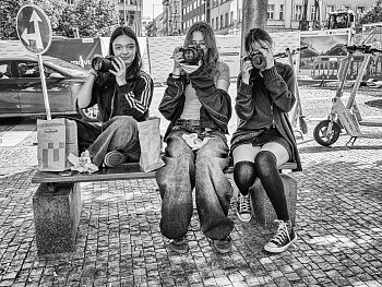 Fotografie nezahyne.