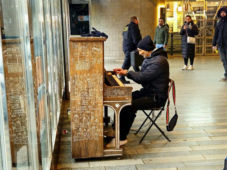 Neznámý pianista
