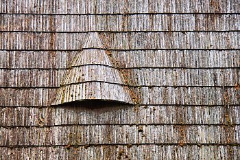 Pod jednou střechou.