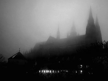 Mlžné tajemství katedrály