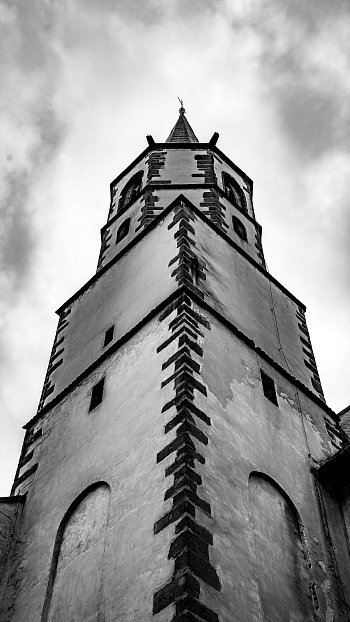 Chebský obelisk