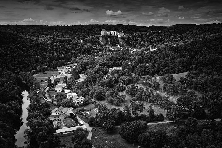 Zámek a podzámčí