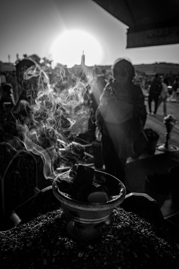 V dýmu nad Marrakesch