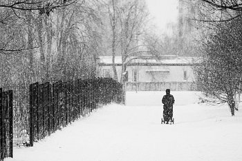 Do ulic, sype se sníh