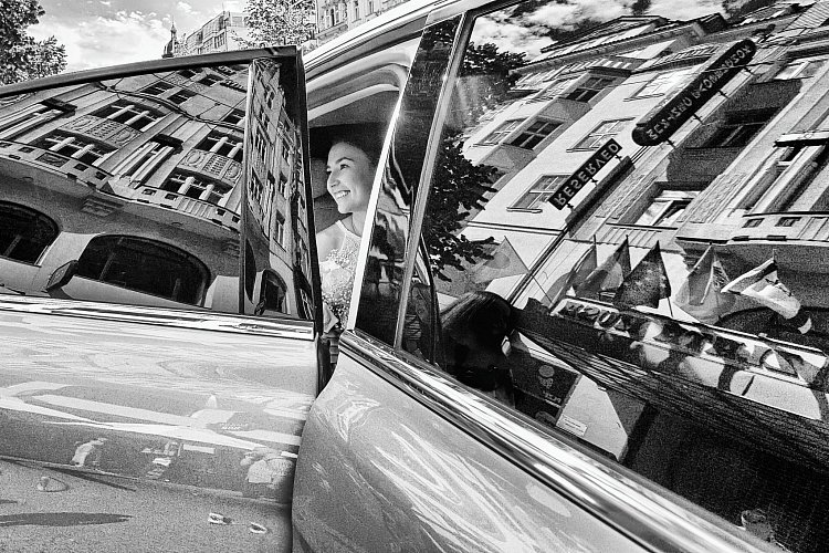 Její šťastný den.