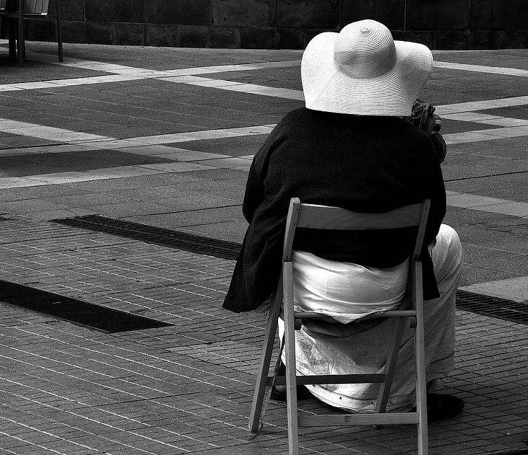 Street siesta