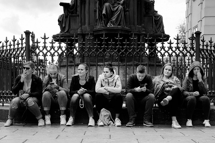 Spolu a přesto sami