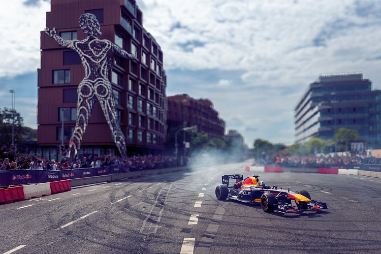 Formule a socha.