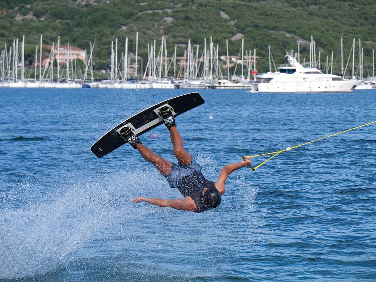 wakeboarding